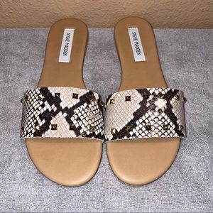 Steve Madden Symbol Natural Snake Leather Flat